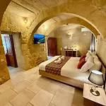 Ta' Matmura Boutique