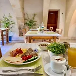 Ta' Matmura Boutique 4*