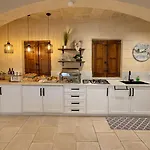 Ta' Matmura Boutique Bed & Breakfast 4*