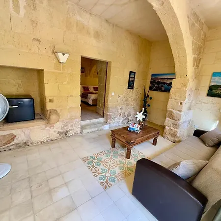 Ta' Matmura * Gharb (Gozo)
