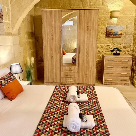 Ta' Matmura Boutique 4* Għarb