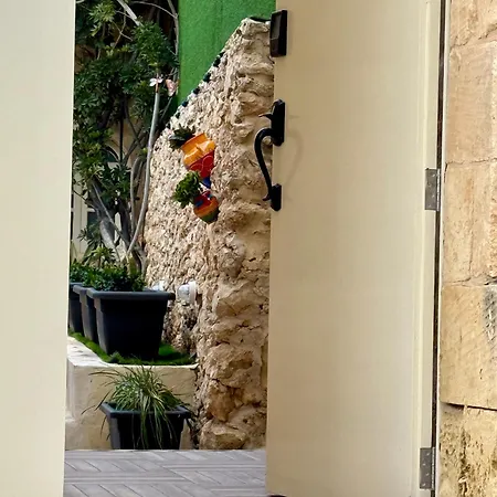 Ta' Matmura Bed & Breakfast 3*