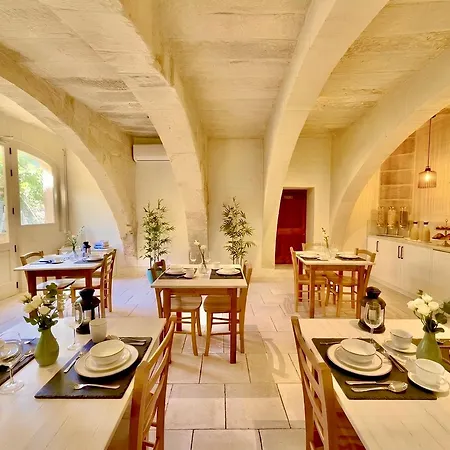 Ta' Matmura Boutique Bed & Breakfast 4*