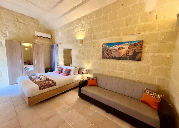 Ta' Matmura Boutique 3*